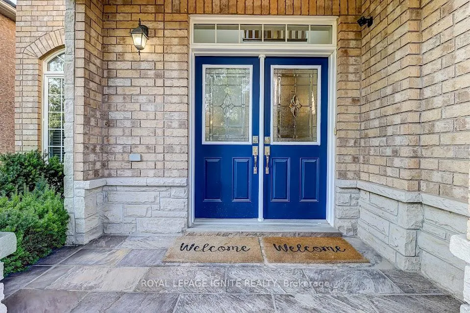 Photo 4 of 200 Ivy Glen Drive, Vaughan, Patterson — HOMEH