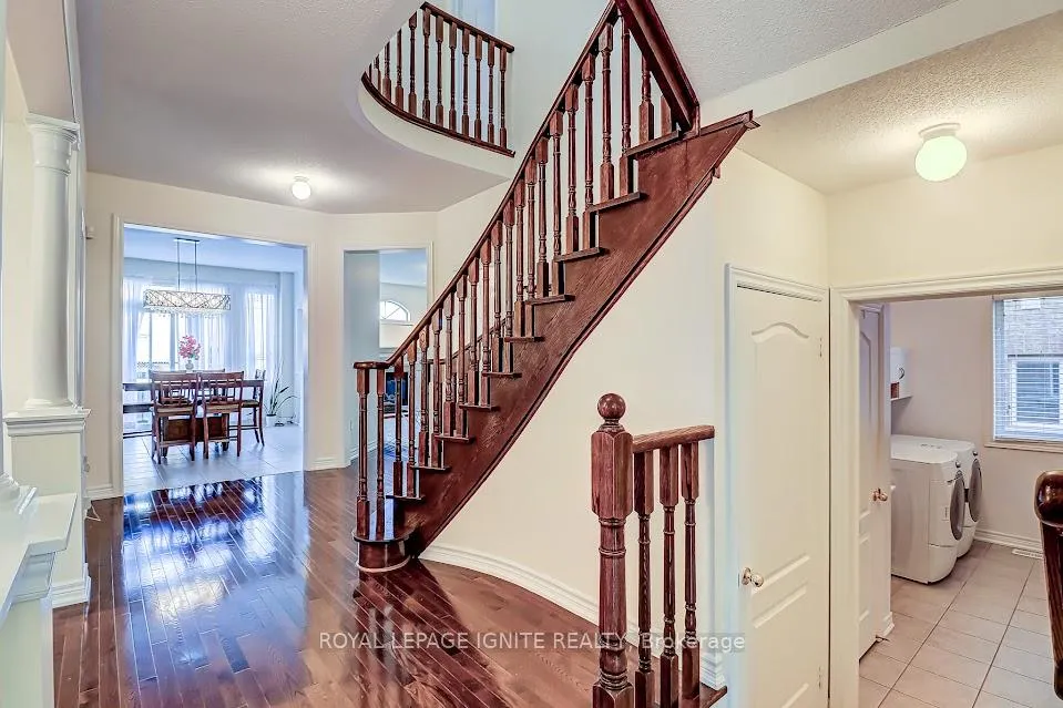 Photo 7 of 200 Ivy Glen Drive, Vaughan, Patterson — HOMEH
