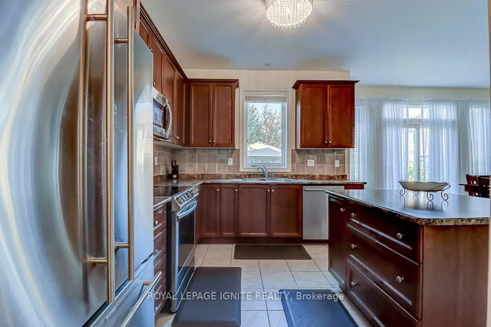 Photo 18 of 200 Ivy Glen Drive, Vaughan, Patterson — HOMEH