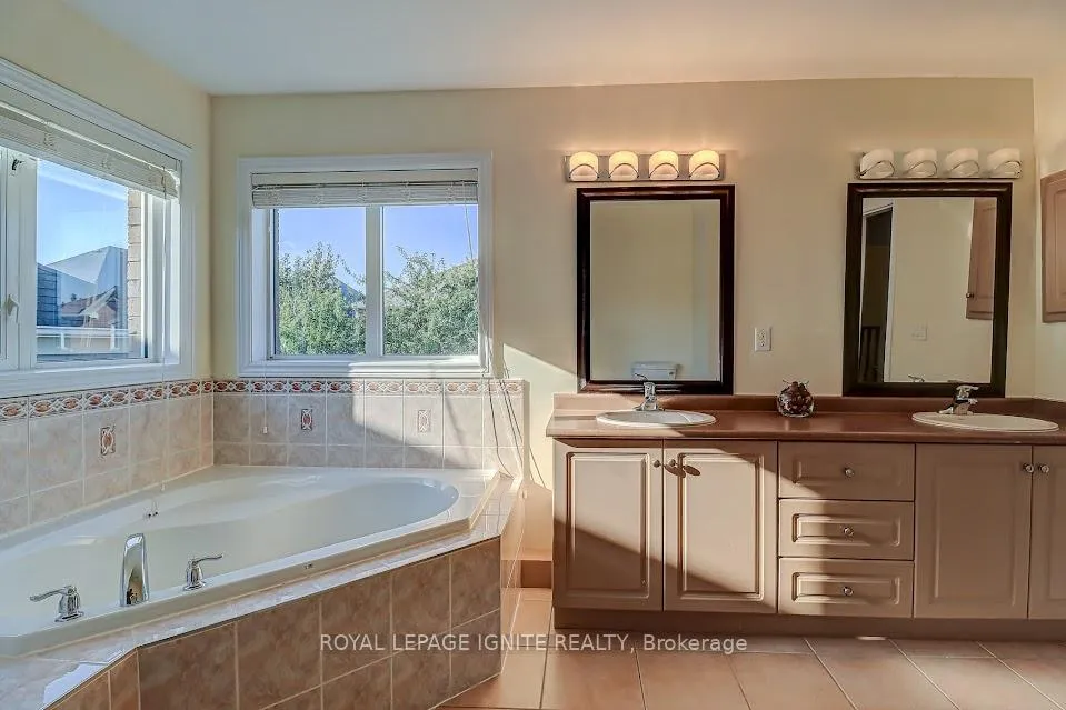 Photo 27 of 200 Ivy Glen Drive, Vaughan, Patterson — HOMEH