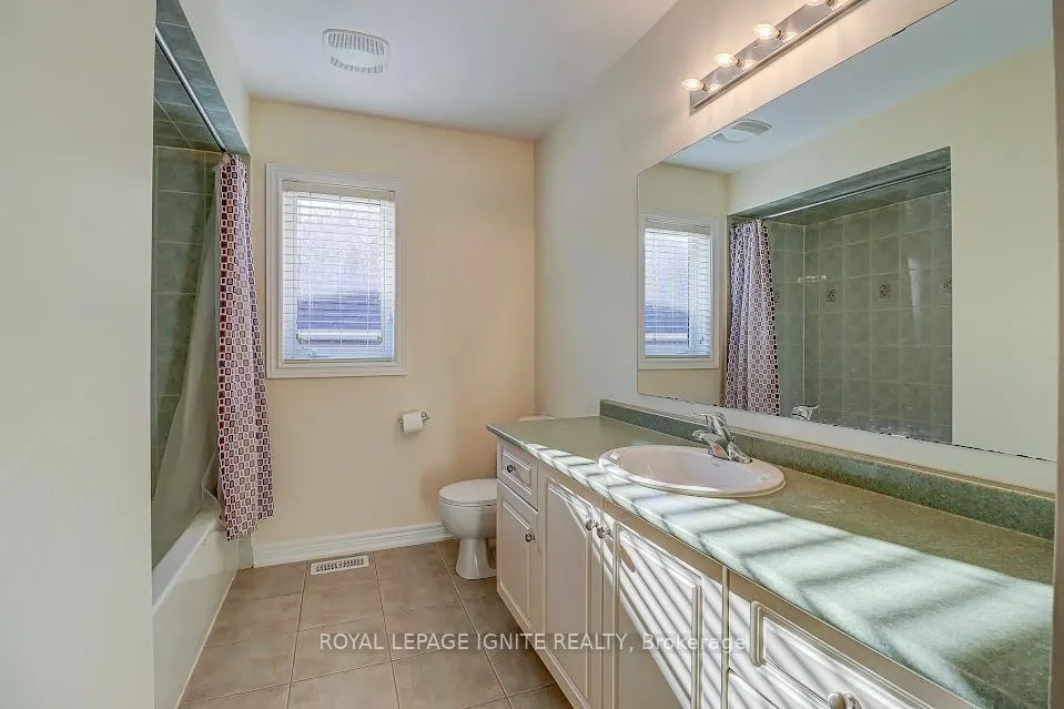 Photo 33 of 200 Ivy Glen Drive, Vaughan, Patterson — HOMEH