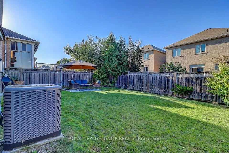 Photo 39 of 200 Ivy Glen Drive, Vaughan, Patterson — HOMEH