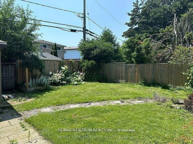 Photo 14 of Unit Bsmt, 63 Dreyer Drive, Ajax, South East — HOMEH