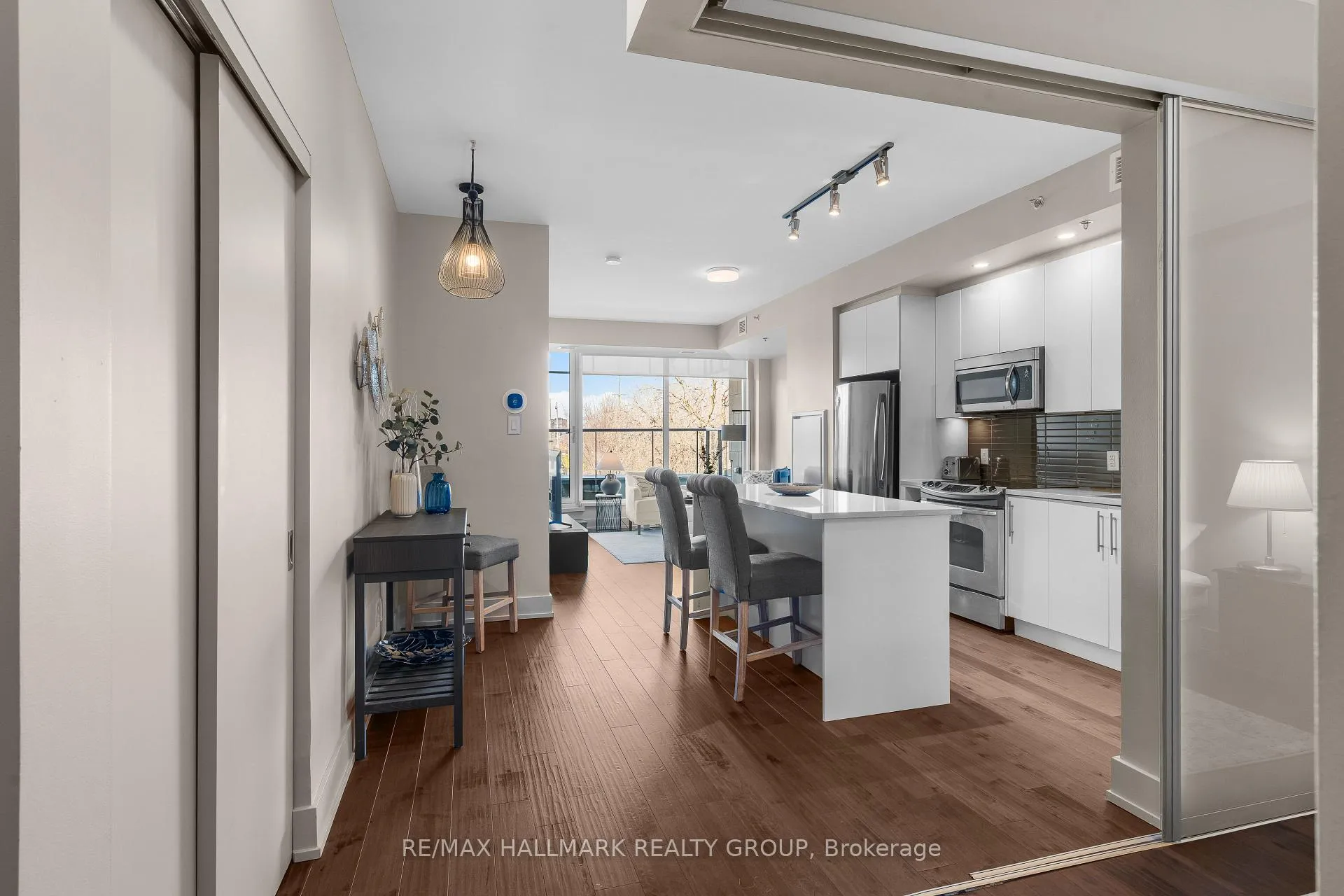 Photo 4 of Unit 211, 108 Richmond Road, Ottawa, Westboro/Hampton Park — HOMEH