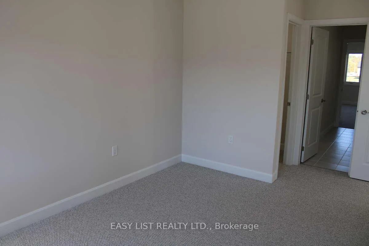 Photo 13 of 299 Mullighan Gardens, Peterborough, Monaghan Ward 2 — HOMEH