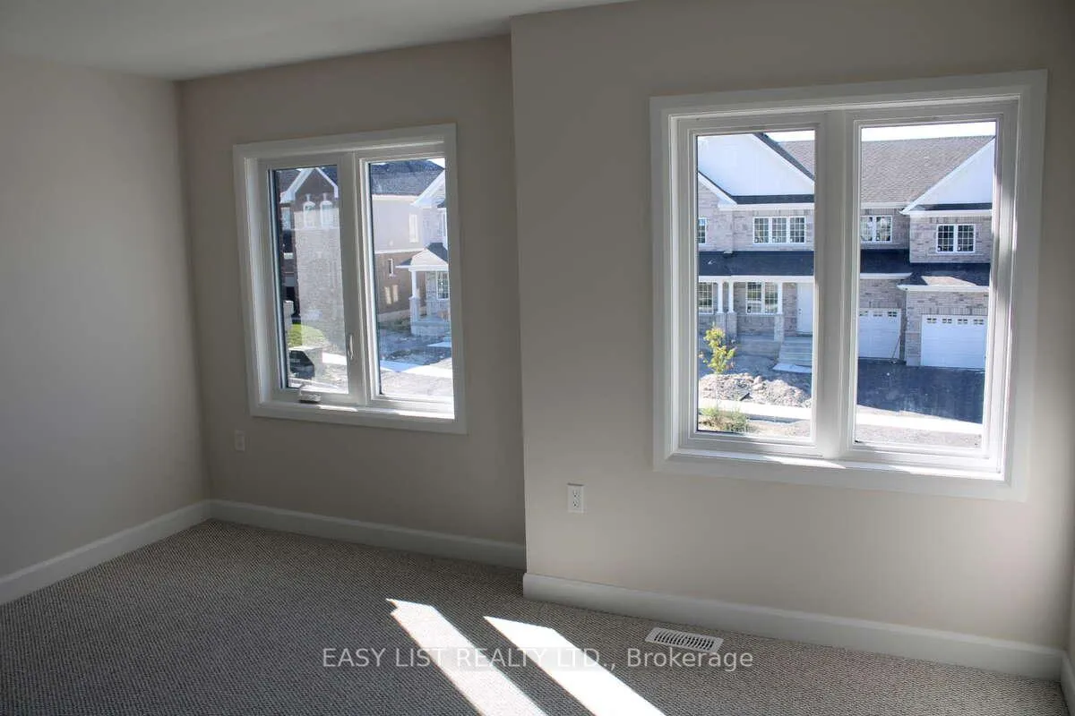 Photo 16 of 299 Mullighan Gardens, Peterborough, Monaghan Ward 2 — HOMEH