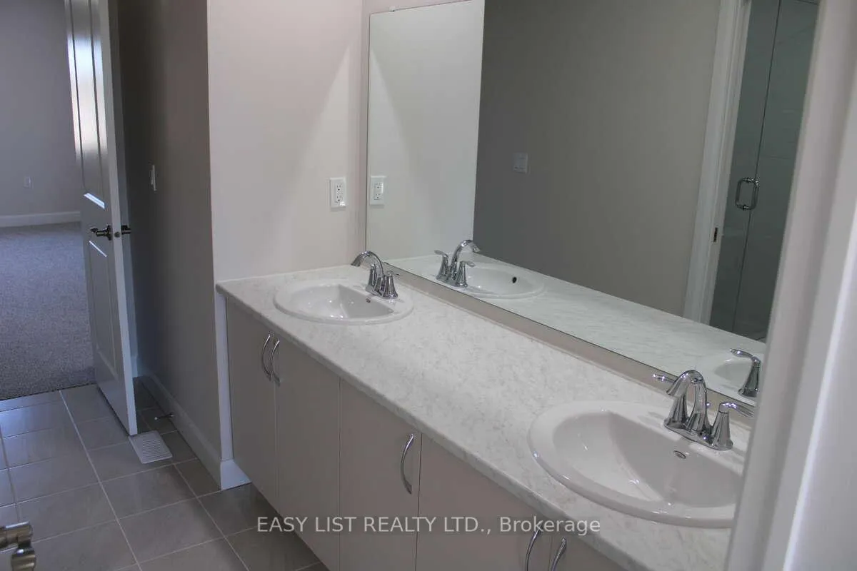 Photo 17 of 299 Mullighan Gardens, Peterborough, Monaghan Ward 2 — HOMEH
