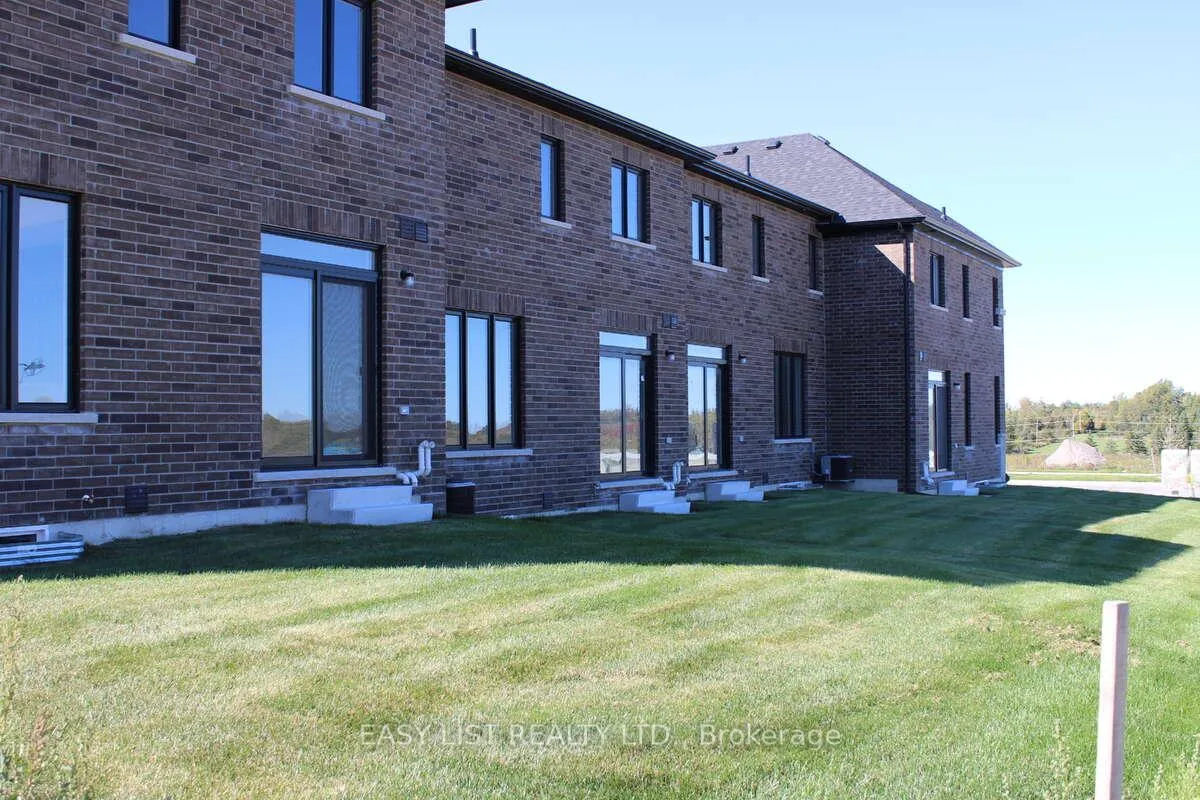 Photo 32 of 299 Mullighan Gardens, Peterborough, Monaghan Ward 2 — HOMEH