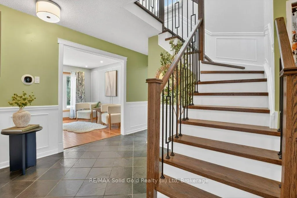 Photo 6 of 54 Deerwood Crescent, Kitchener — HOMEH