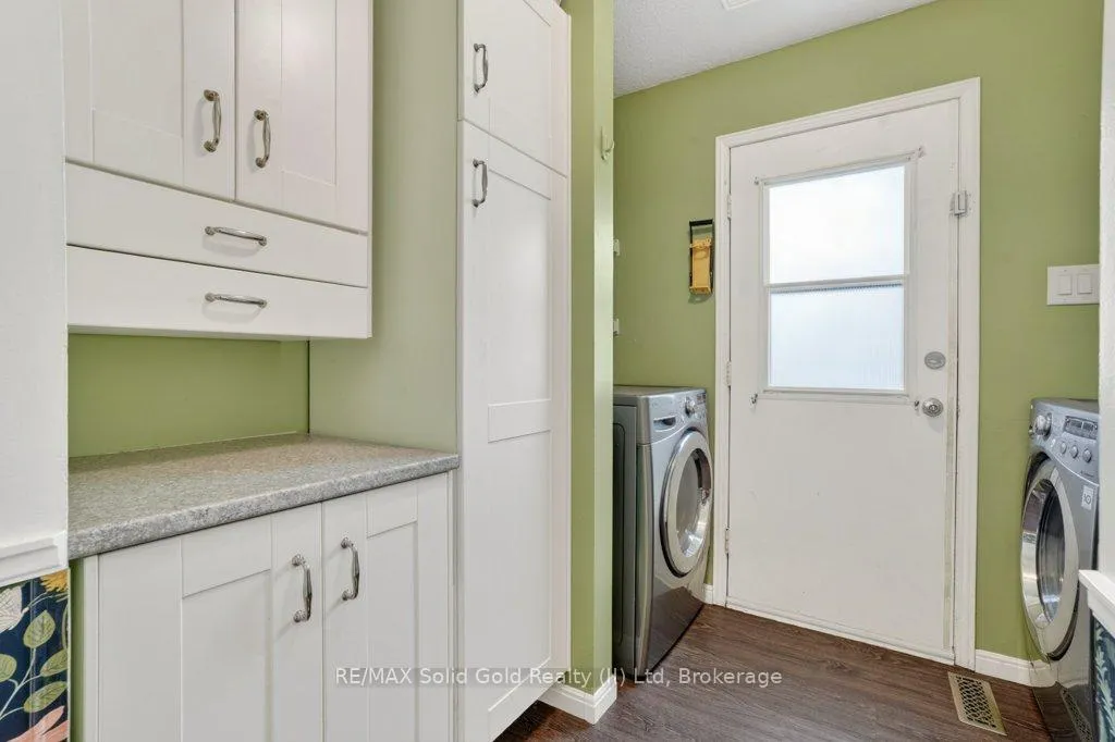 Photo 18 of 54 Deerwood Crescent, Kitchener — HOMEH
