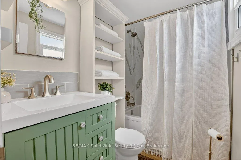 Photo 28 of 54 Deerwood Crescent, Kitchener — HOMEH