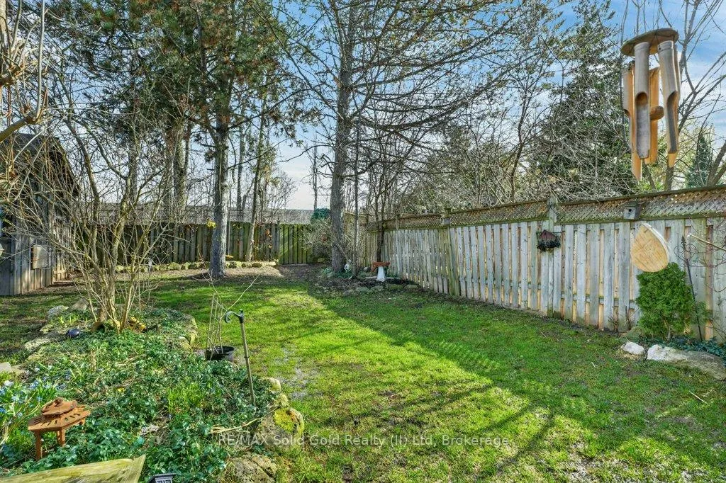 Photo 44 of 54 Deerwood Crescent, Kitchener — HOMEH