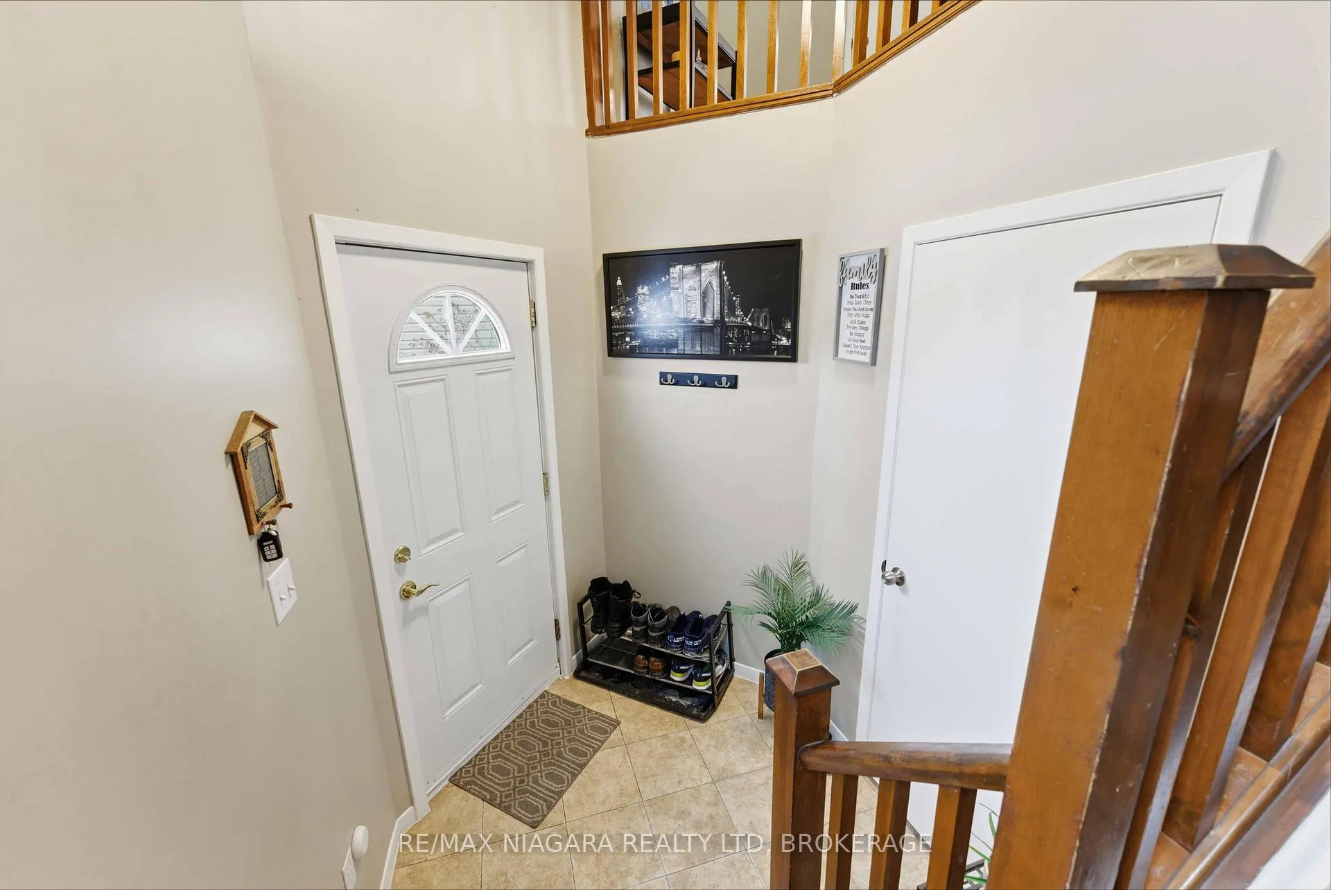 Photo 2 of Unit 207, 189 Dorchester Boulevard, St. Catharines, Carlton/Bunting — HOMEH