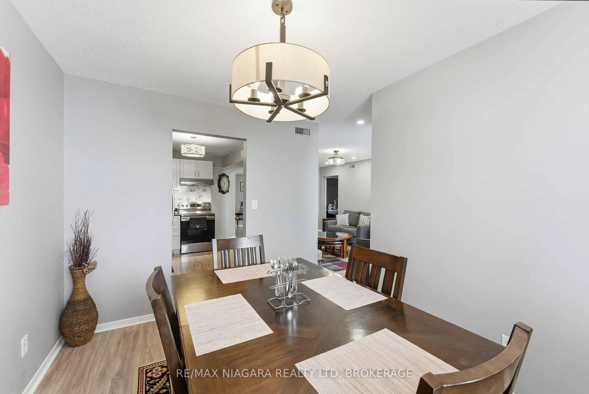 Photo 8 of Unit 207, 189 Dorchester Boulevard, St. Catharines, Carlton/Bunting — HOMEH