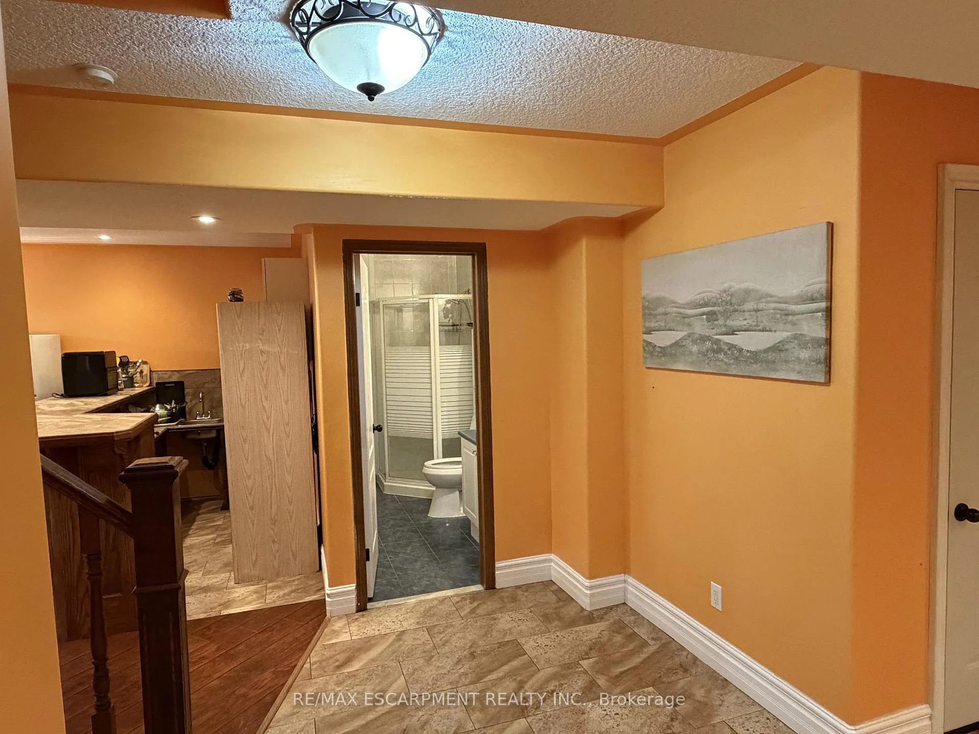 Photo 9 of 2 Pineridge Drive, Hamilton, Jerome — HOMEH