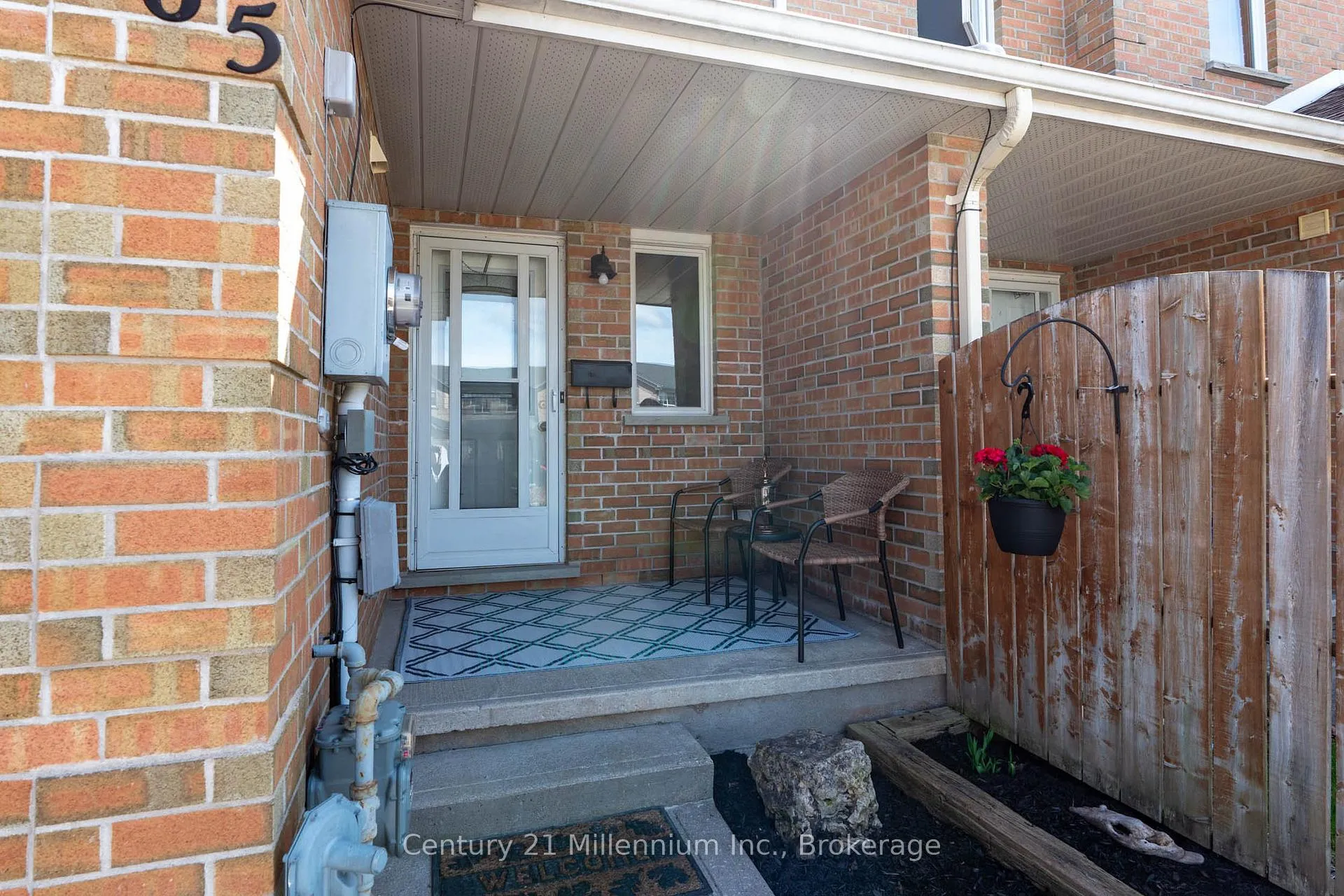 Photo 7 of 865 25th A Street E, Owen Sound — HOMEH