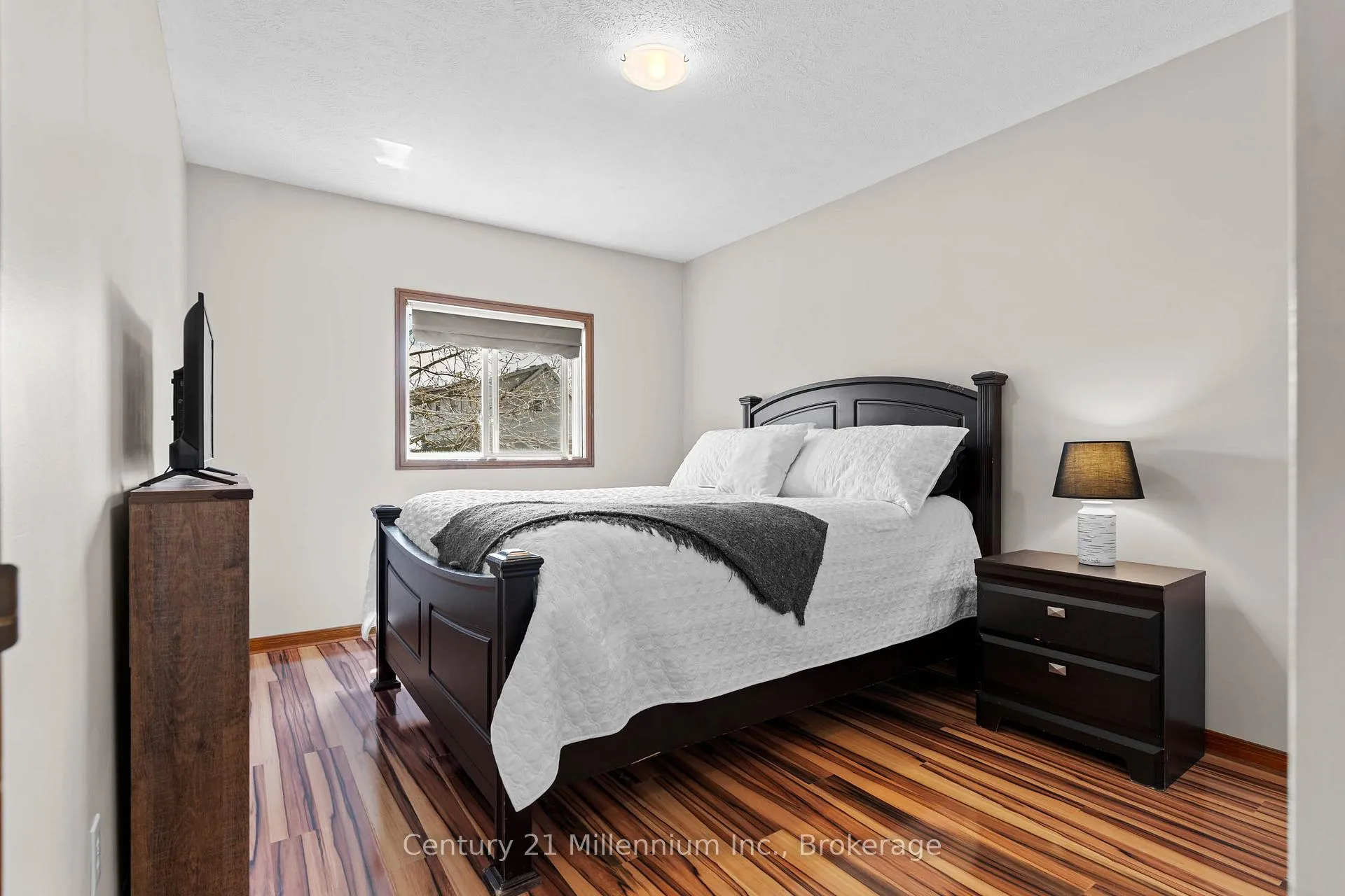 Photo 22 of 865 25th A Street E, Owen Sound — HOMEH