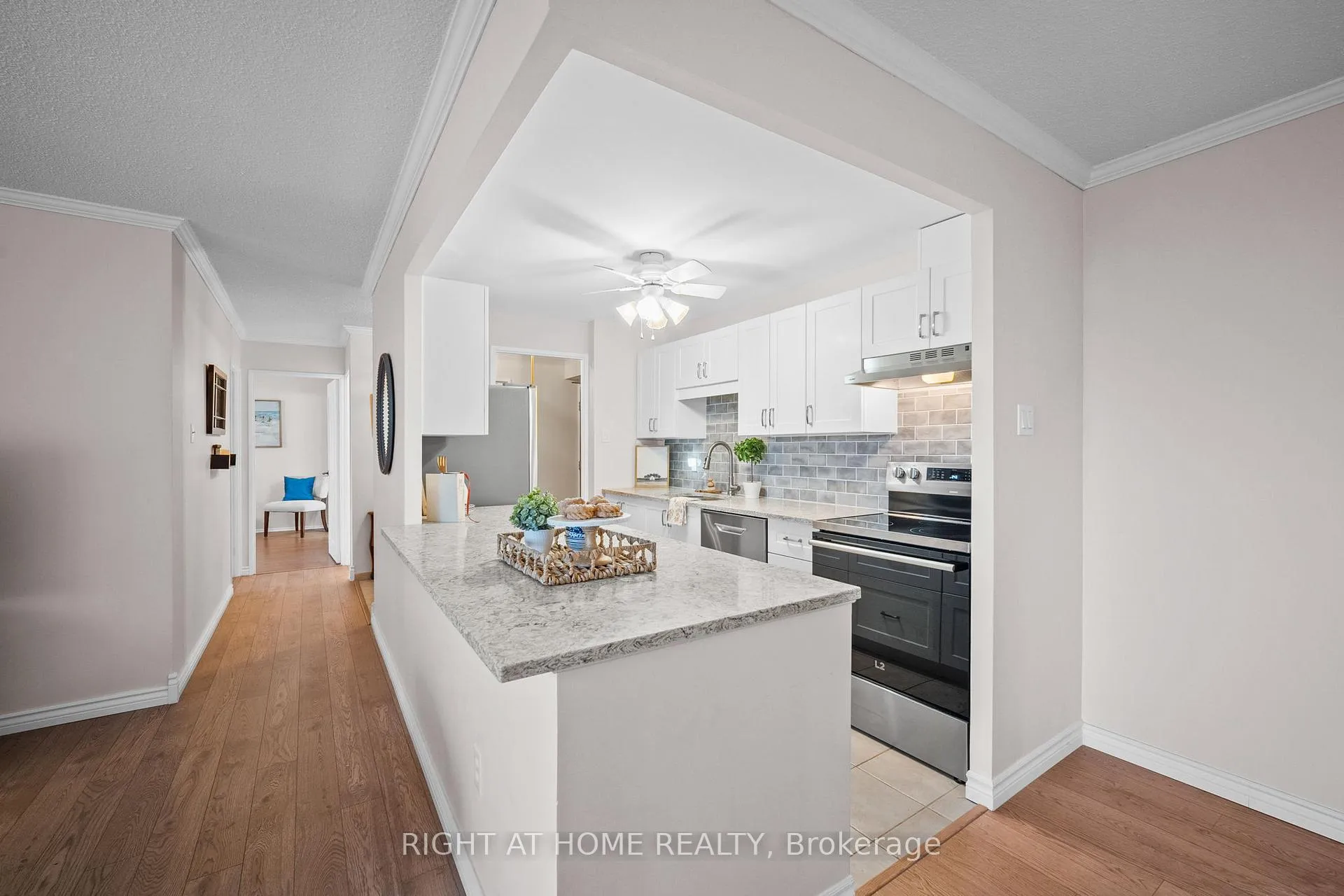 Photo 6 of Unit 1006, 1025 Richmond Road, Ottawa, Woodroffe — HOMEH