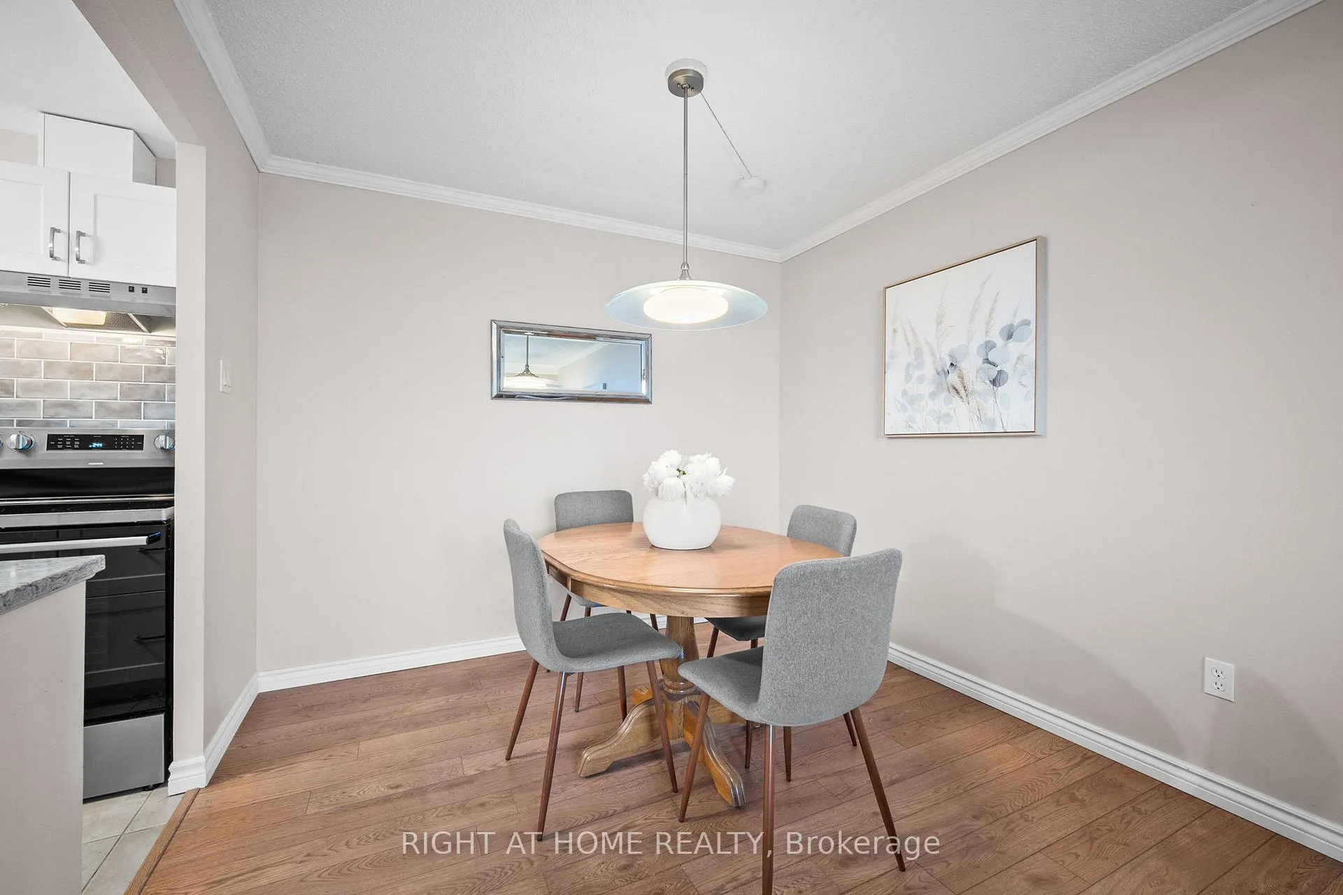 Photo 10 of Unit 1006, 1025 Richmond Road, Ottawa, Woodroffe — HOMEH
