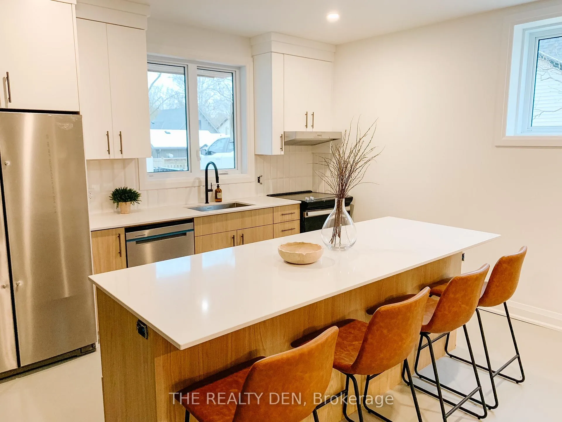 Photo 2 of Unit 101, 150 Alma Street, Guelph/Eramosa, Rockwood — HOMEH