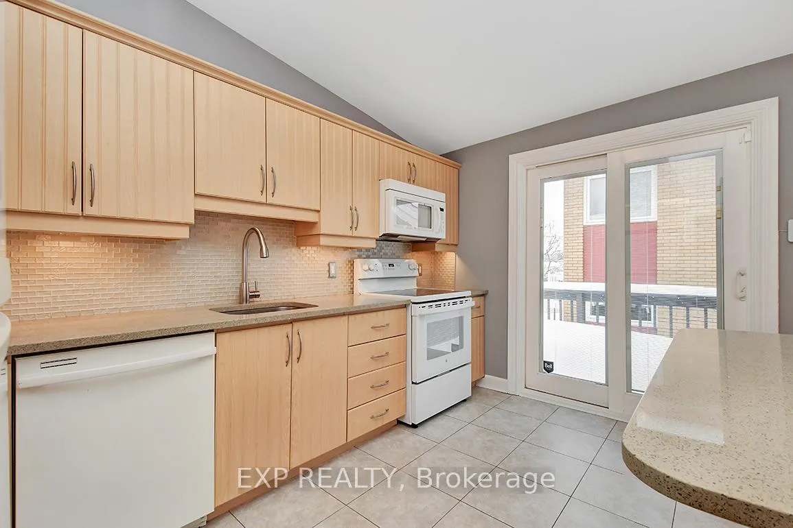 Photo 10 of 314 Perrier Avenue, Ottawa, Vanier — HOMEH