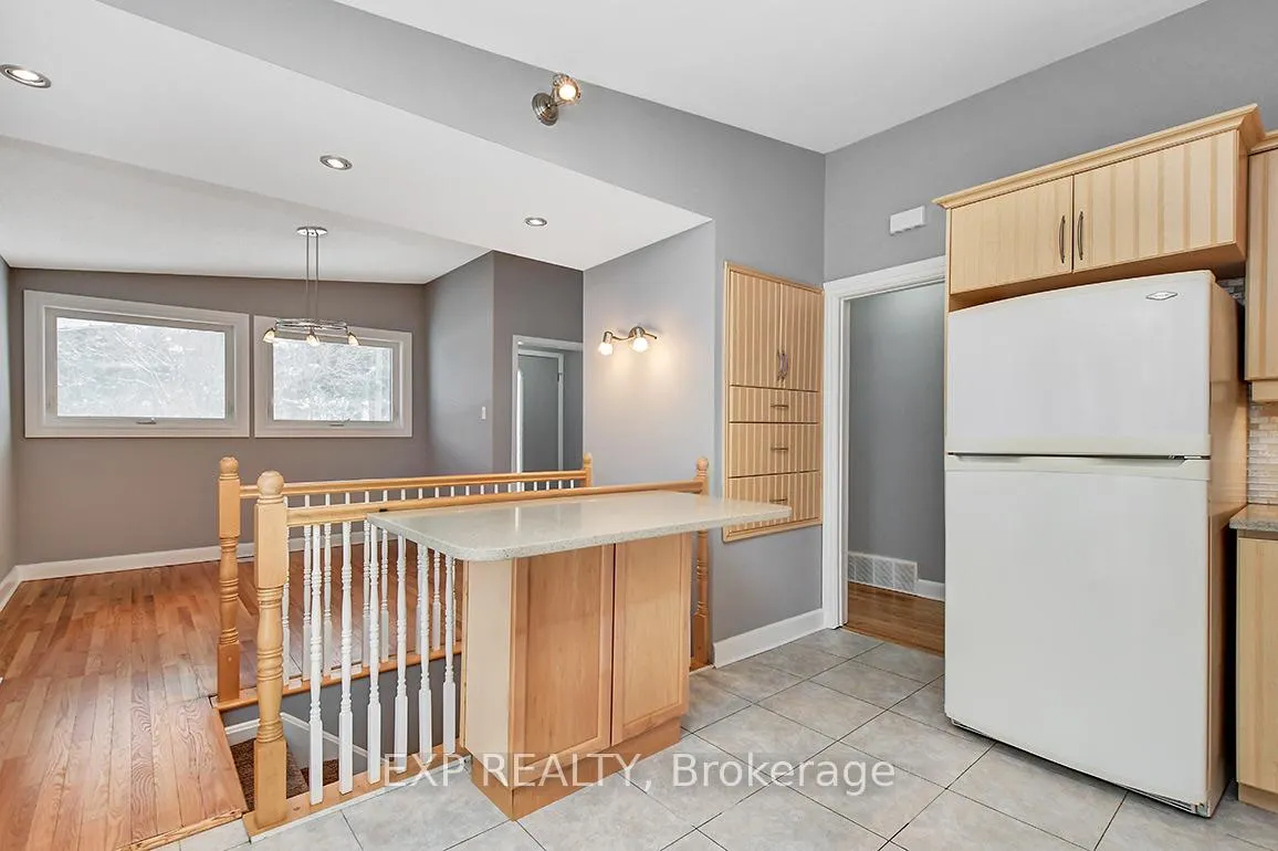 Photo 11 of 314 Perrier Avenue, Ottawa, Vanier — HOMEH