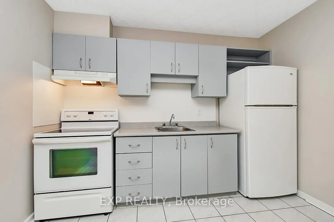 Photo 23 of 314 Perrier Avenue, Ottawa, Vanier — HOMEH