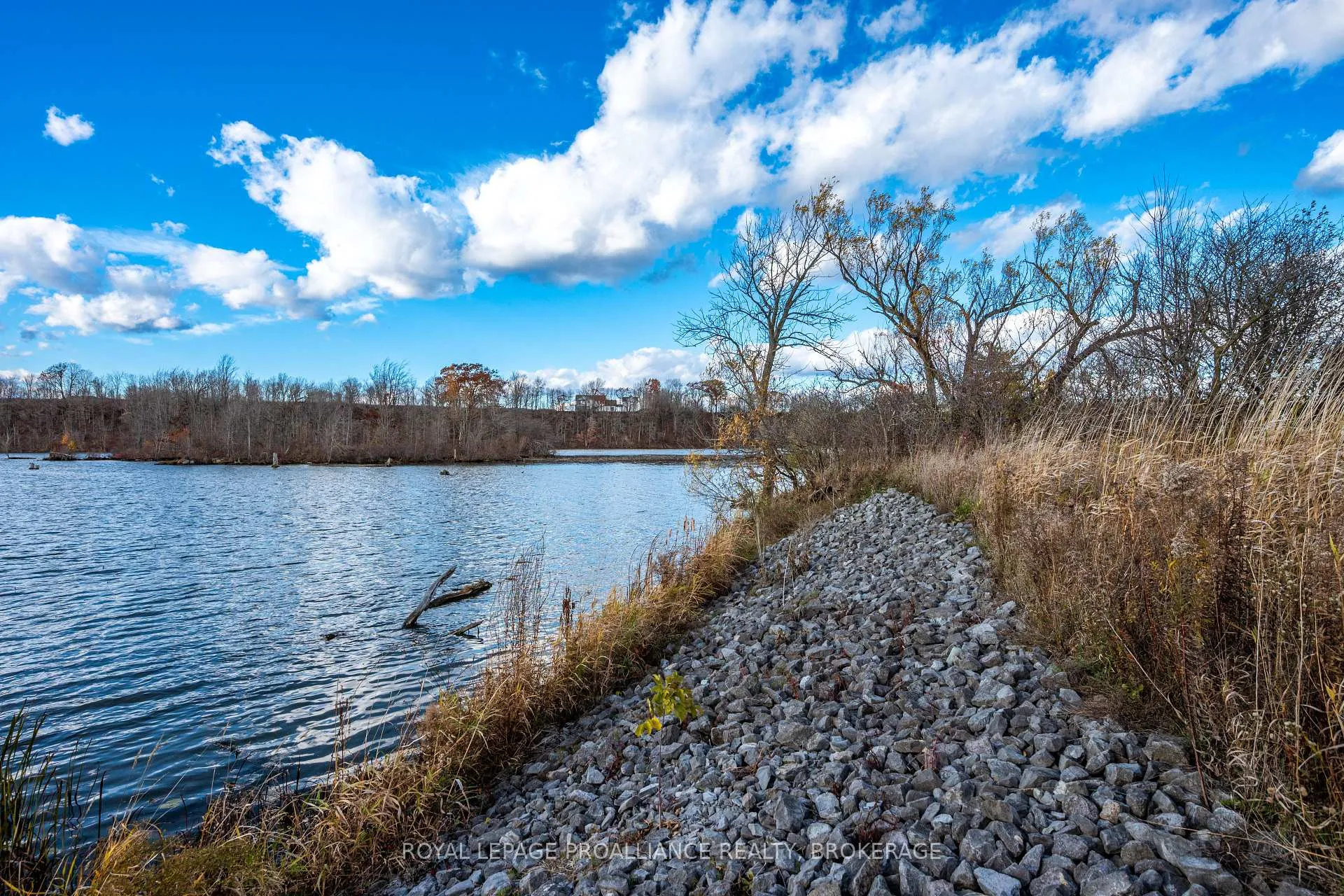 Photo 8 of 201 Mann Drive, Kingston, City North of 401 — HOMEH