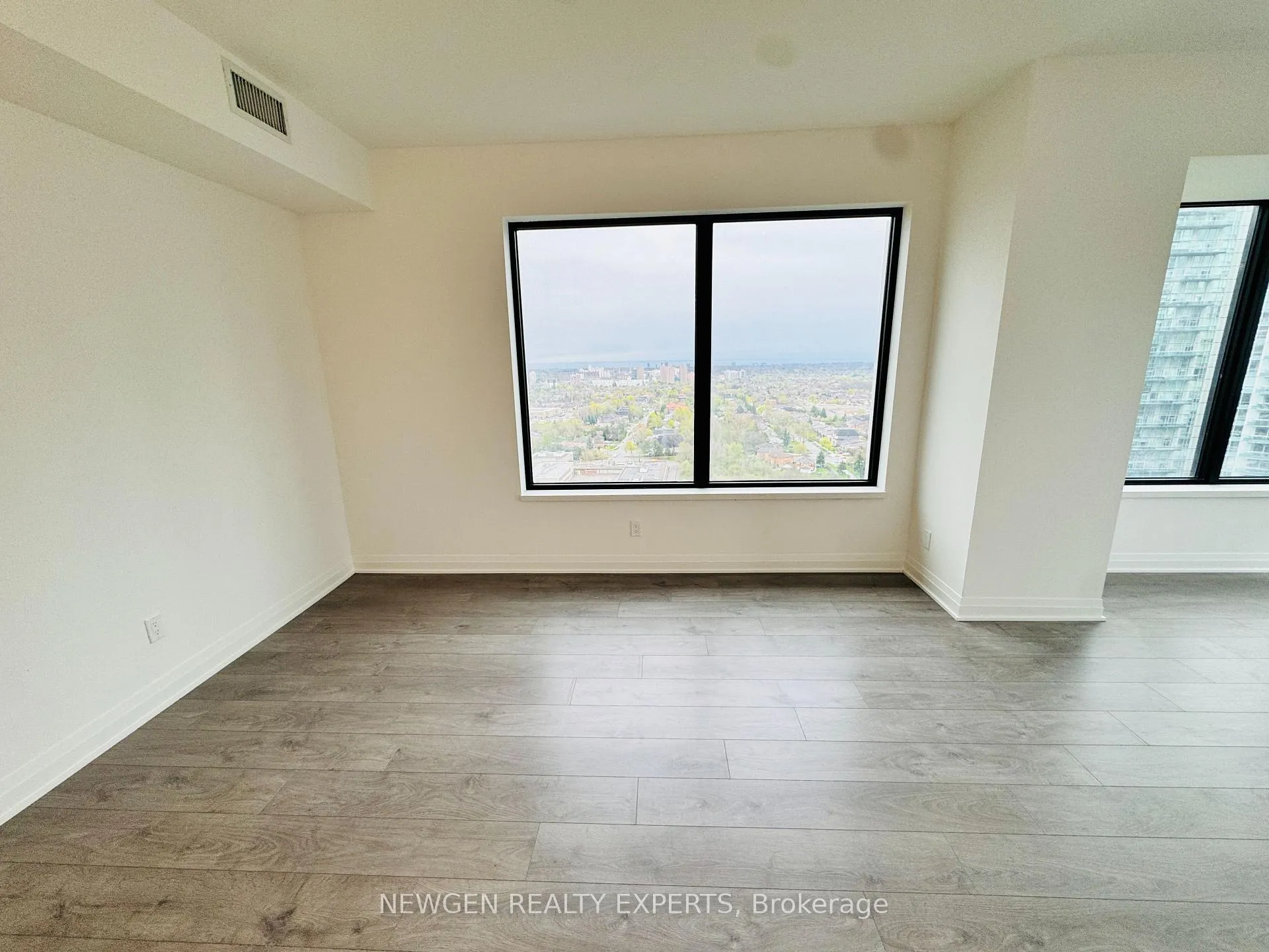 Photo 15 of Unit 2104, 4015 The Exchange, Mississauga, City Centre — HOMEH