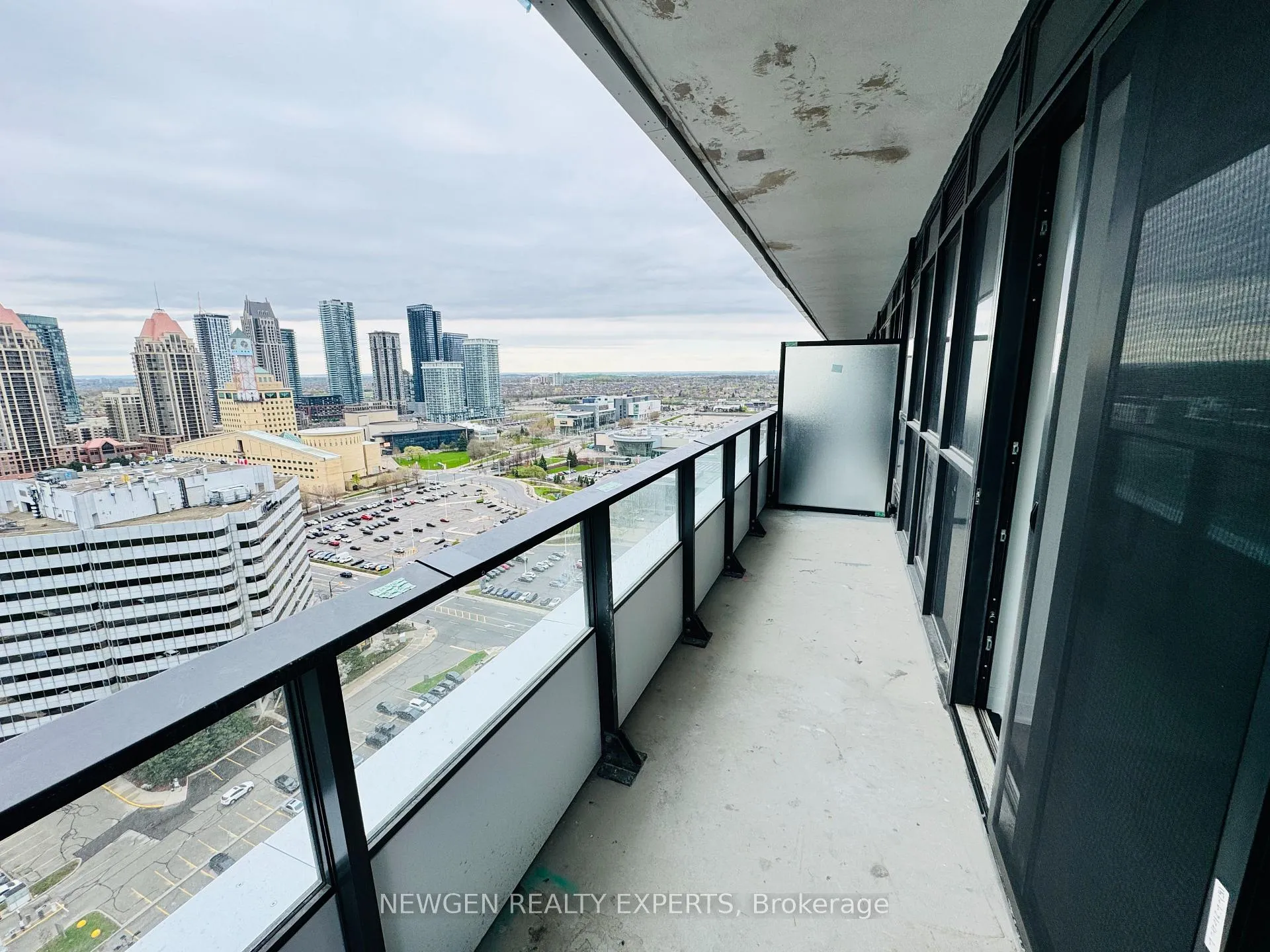 Photo 17 of Unit 2104, 4015 The Exchange, Mississauga, City Centre — HOMEH