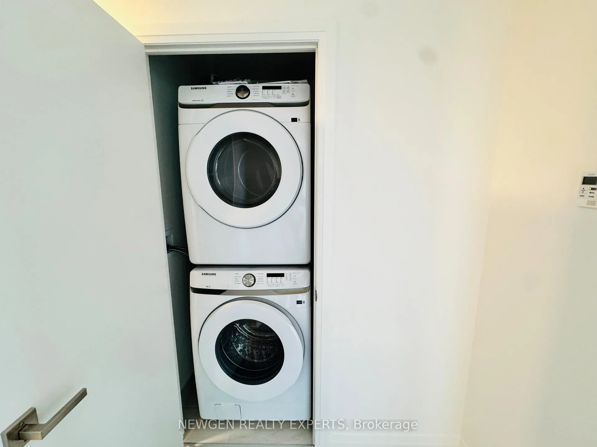 Photo 24 of Unit 2104, 4015 The Exchange, Mississauga, City Centre — HOMEH