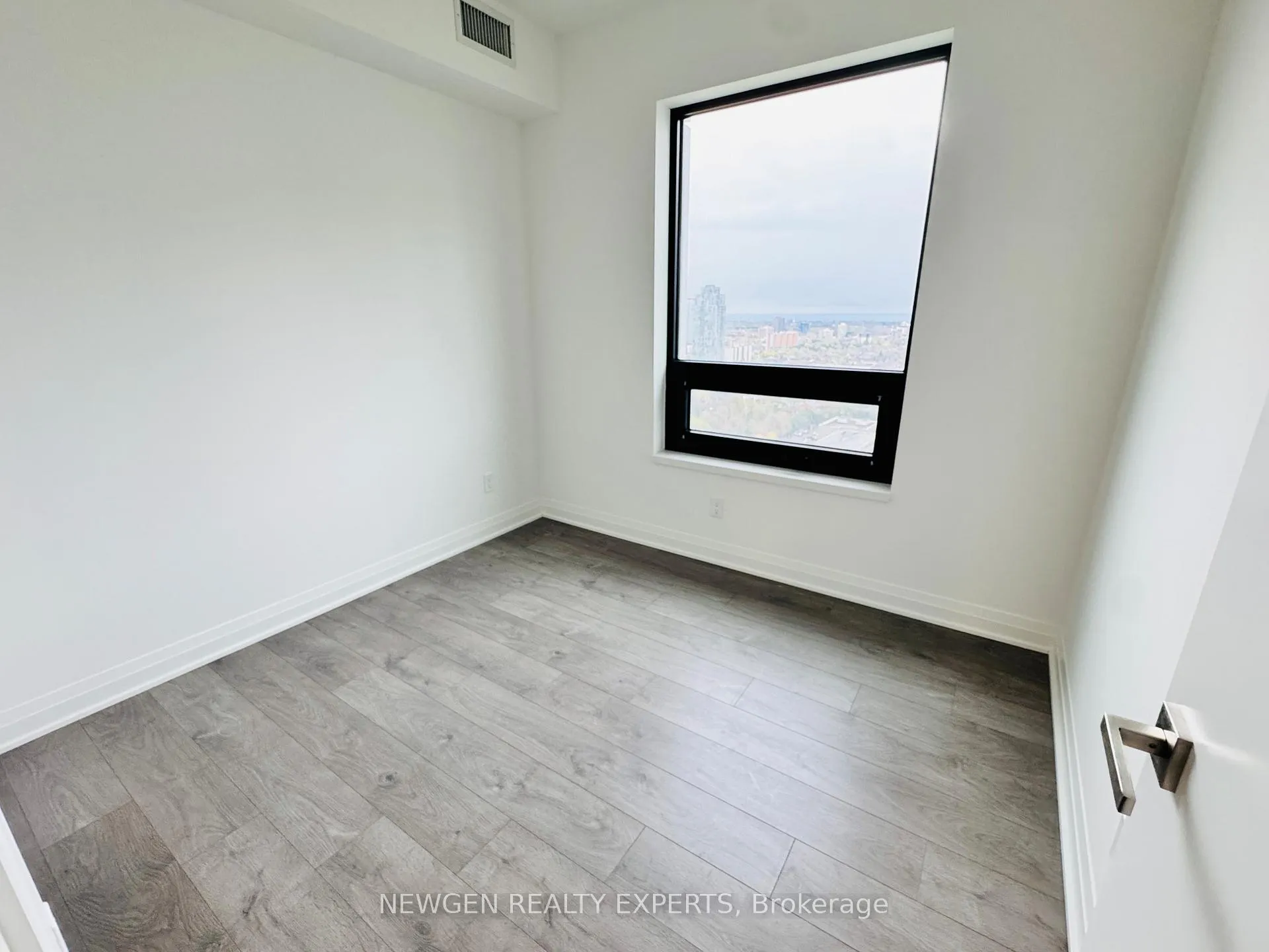 Photo 25 of Unit 2104, 4015 The Exchange, Mississauga, City Centre — HOMEH