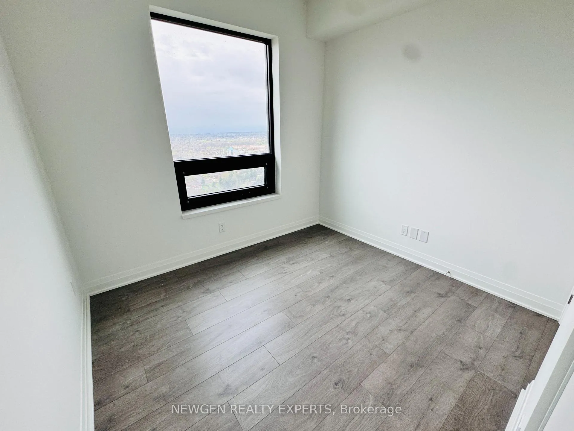 Photo 26 of Unit 2104, 4015 The Exchange, Mississauga, City Centre — HOMEH