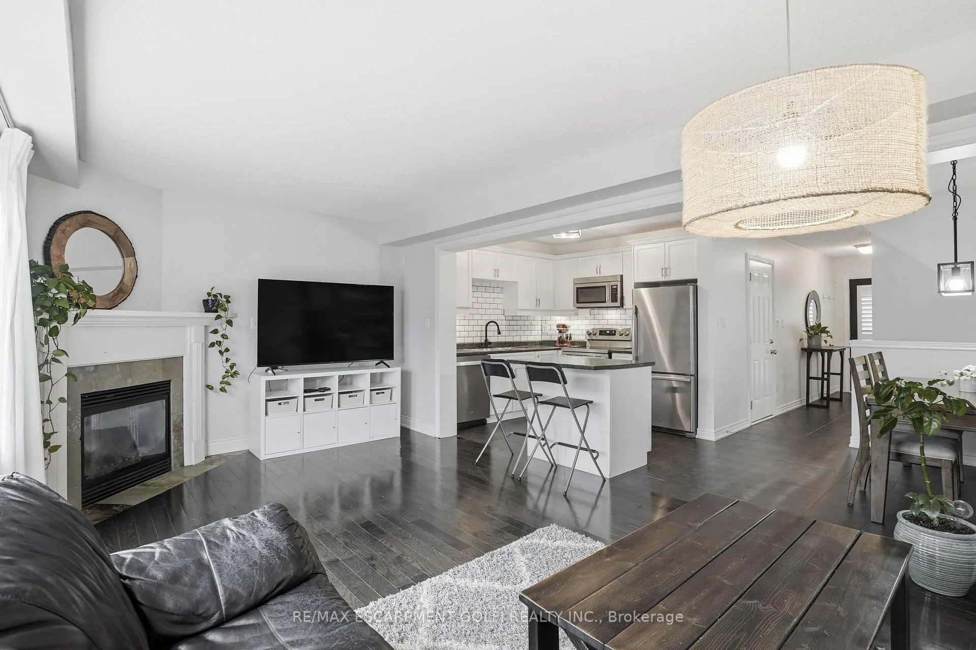 Photo 10 of 258 Fall Fair Way, Hamilton, Binbrook — HOMEH