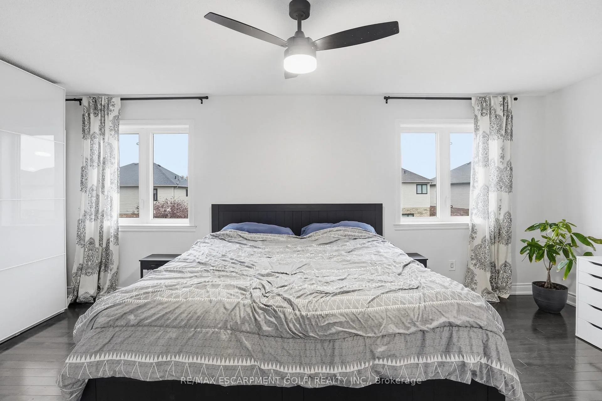 Photo 12 of 258 Fall Fair Way, Hamilton, Binbrook — HOMEH