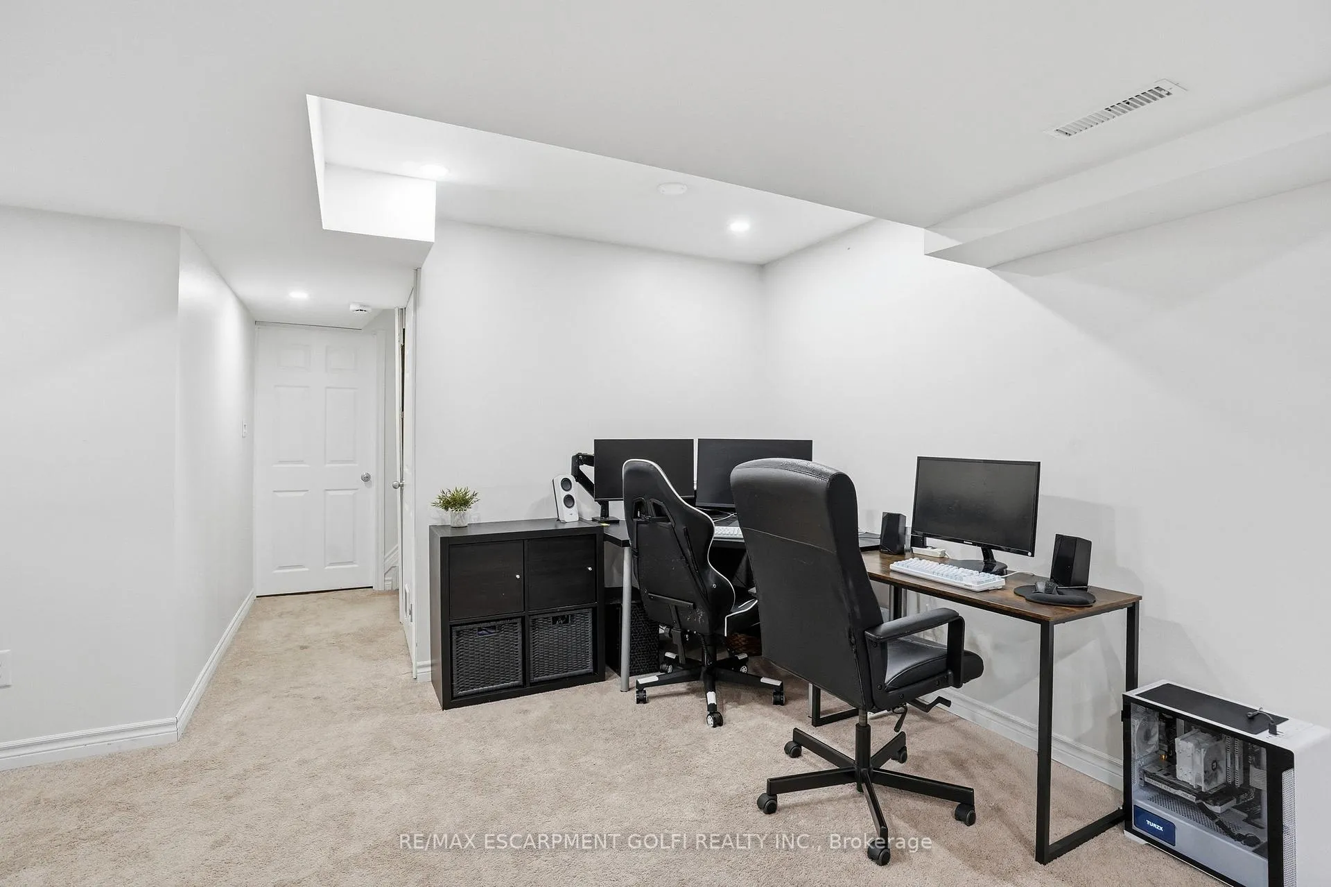 Photo 20 of 258 Fall Fair Way, Hamilton, Binbrook — HOMEH