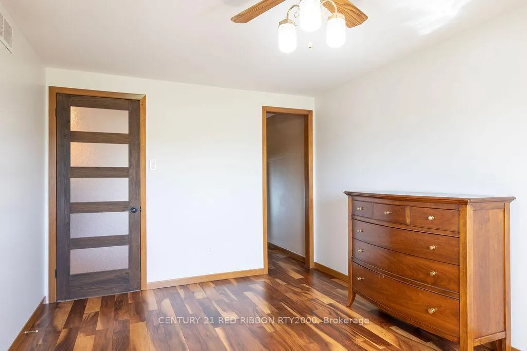 Photo 29 of 110 Roe Street, Southwest Middlesex, Glencoe — HOMEH