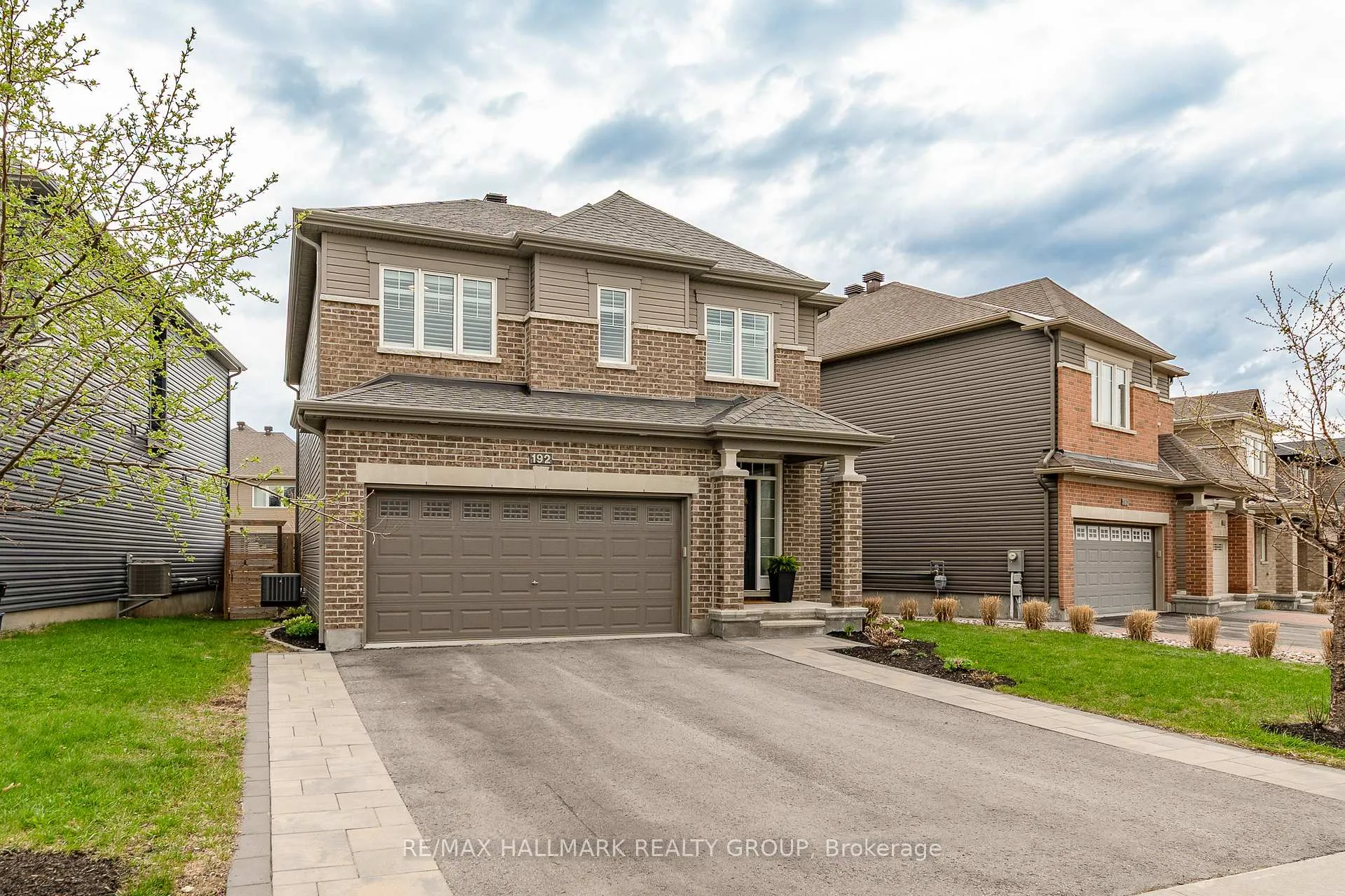 Photo 1 of 192 Kimpton Drive, Ottawa, Stittsville (North) — HOMEH