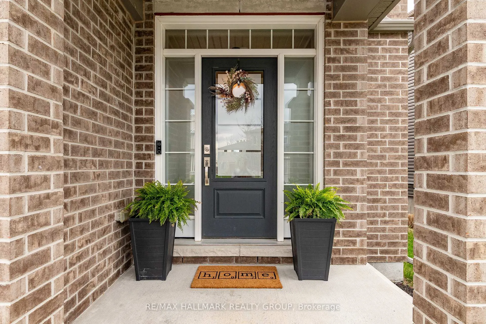 Photo 3 of 192 Kimpton Drive, Ottawa, Stittsville (North) — HOMEH