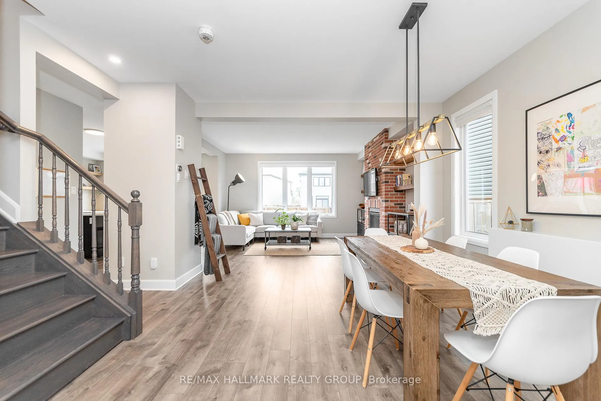 Photo 5 of 192 Kimpton Drive, Ottawa, Stittsville (North) — HOMEH