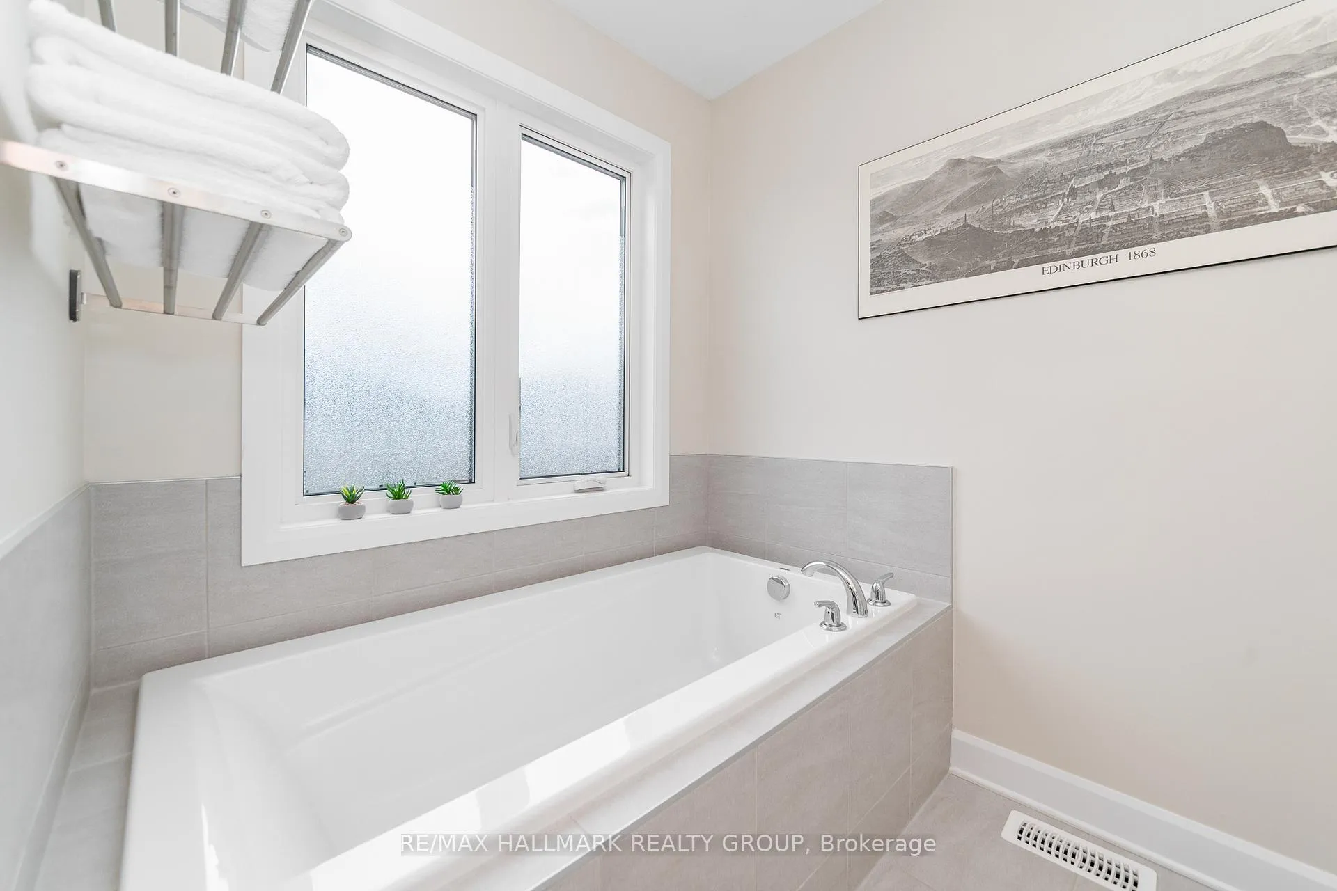 Photo 41 of 192 Kimpton Drive, Ottawa, Stittsville (North) — HOMEH