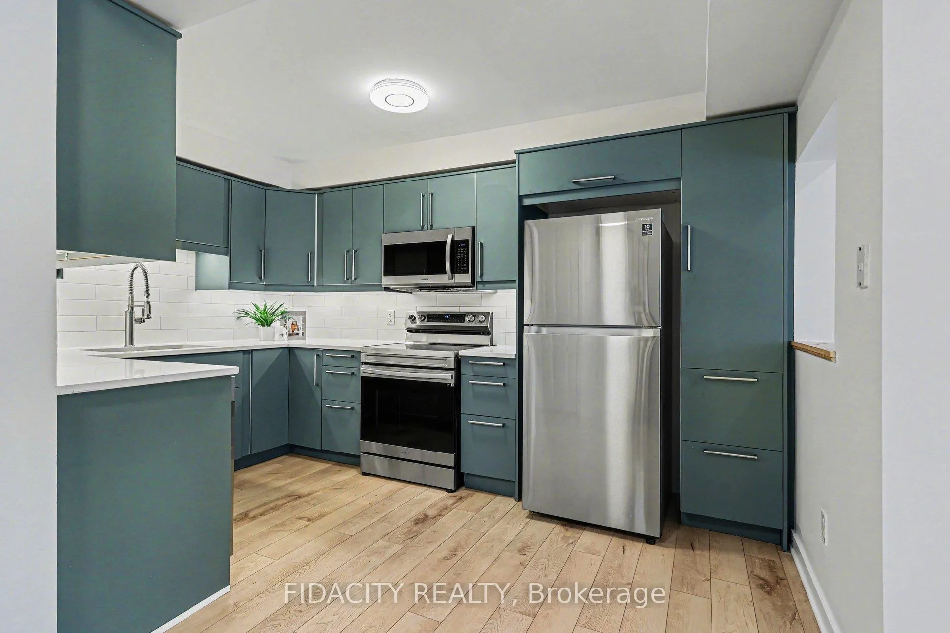 Photo 12 of 1 Kathleen Crescent, Ottawa, Stittsville (Central) — HOMEH