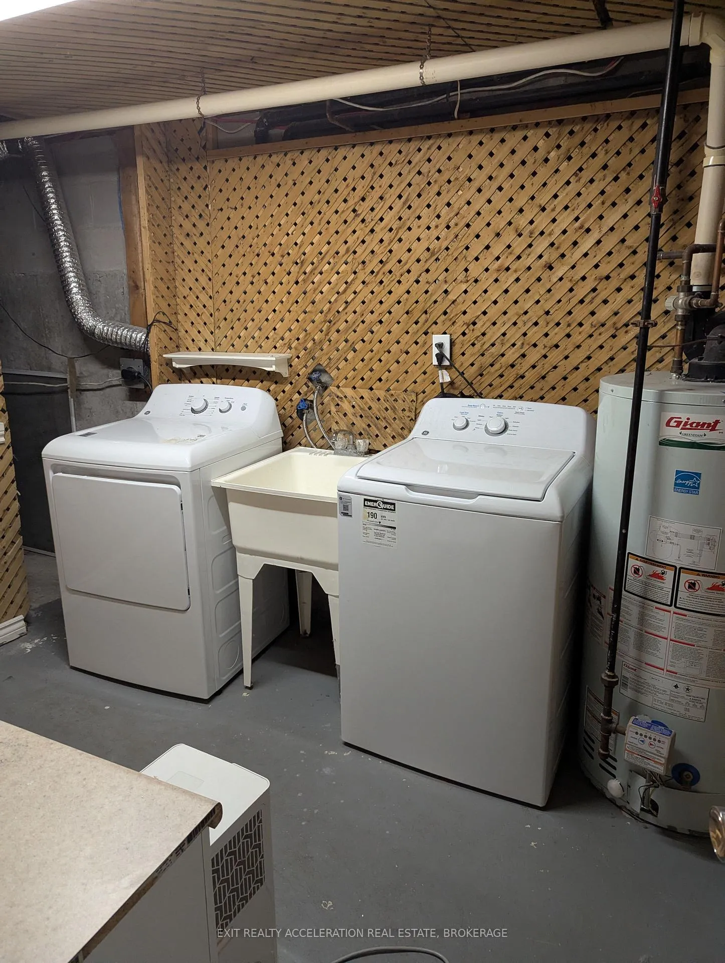 Photo 14 of Unit 17, 19 MacPhearson Avenue, Kingston, Central City West — HOMEH