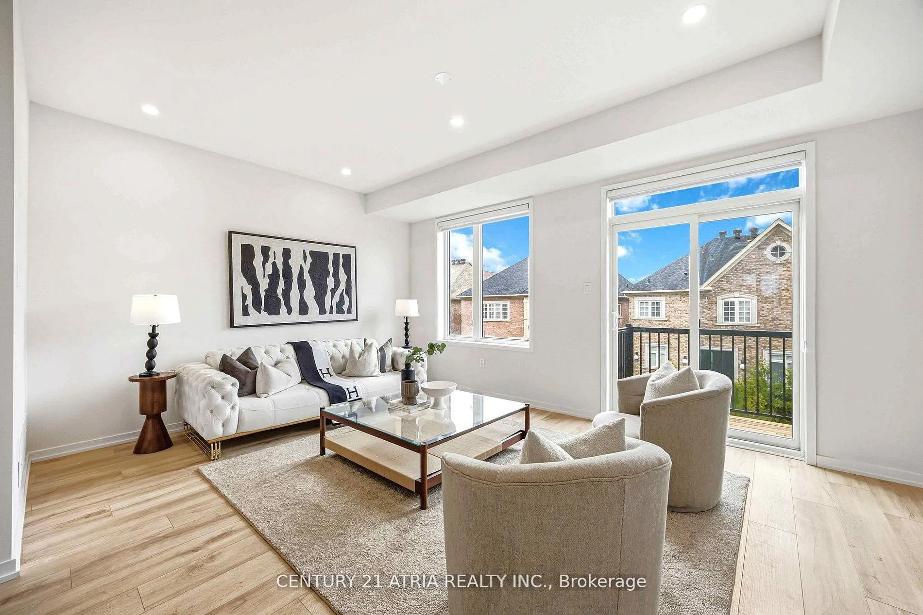 Photo 5 of 93 Rattenbury Road, Vaughan, Patterson — HOMEH