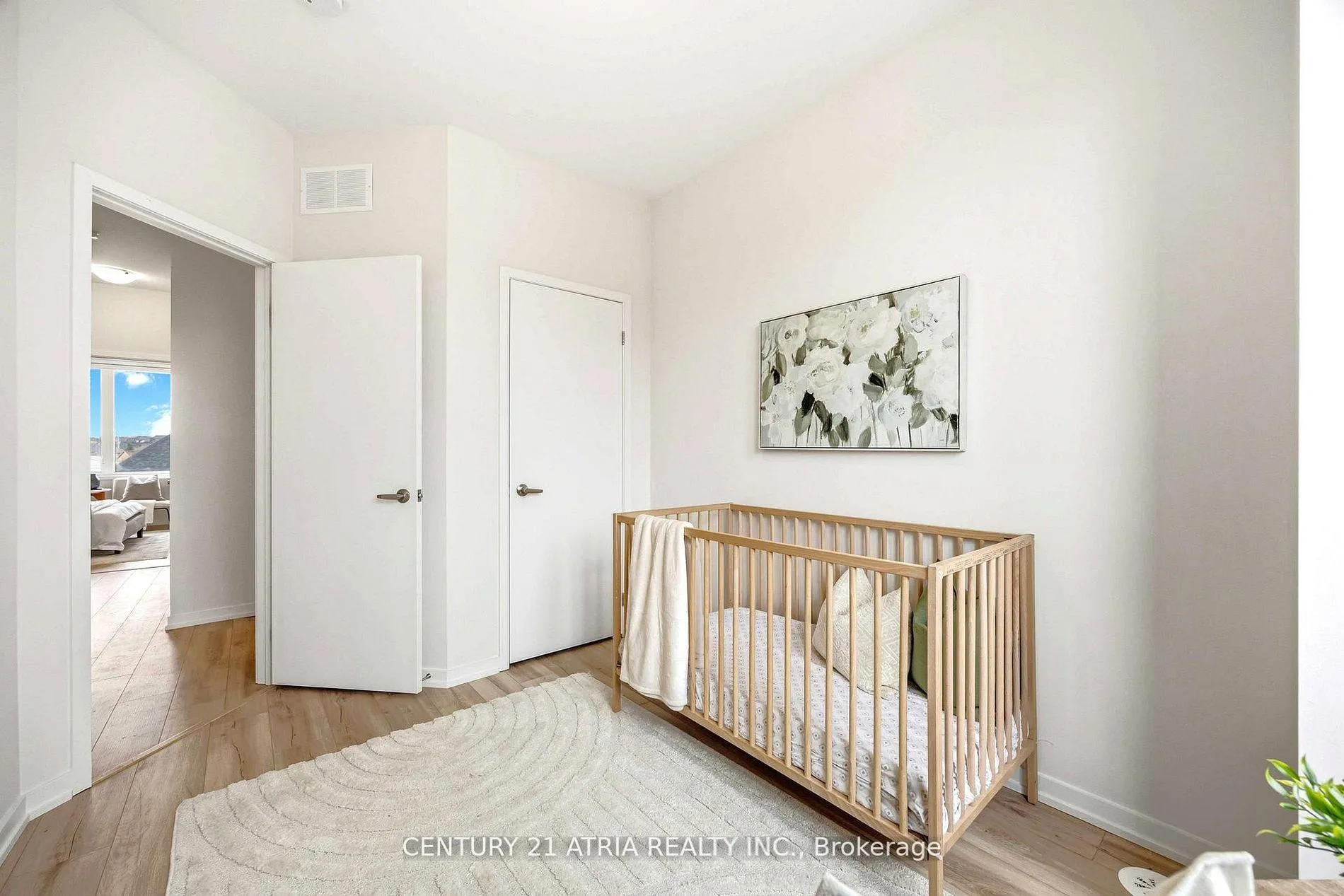 Photo 23 of 93 Rattenbury Road, Vaughan, Patterson — HOMEH