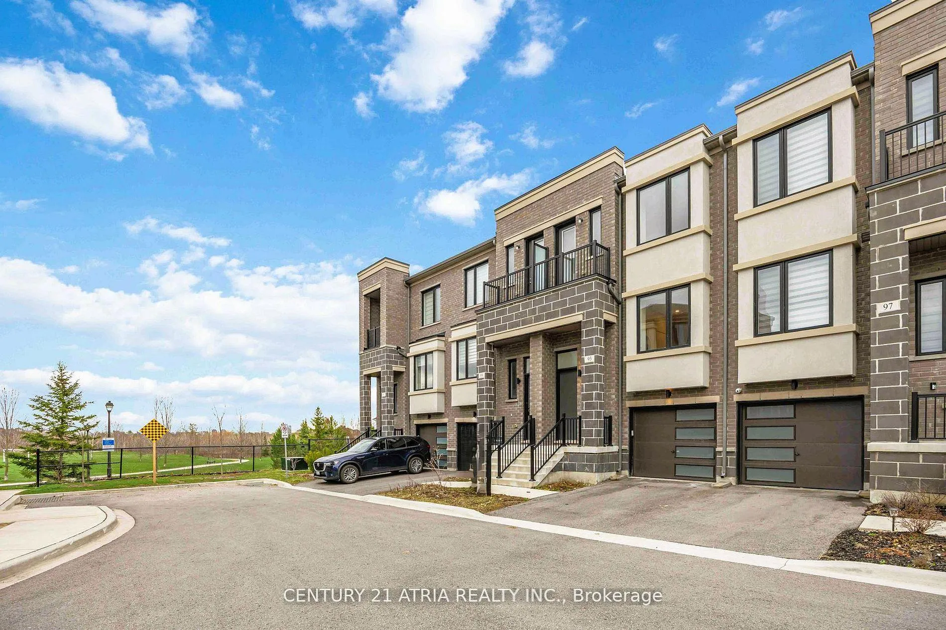 Photo 31 of 93 Rattenbury Road, Vaughan, Patterson — HOMEH