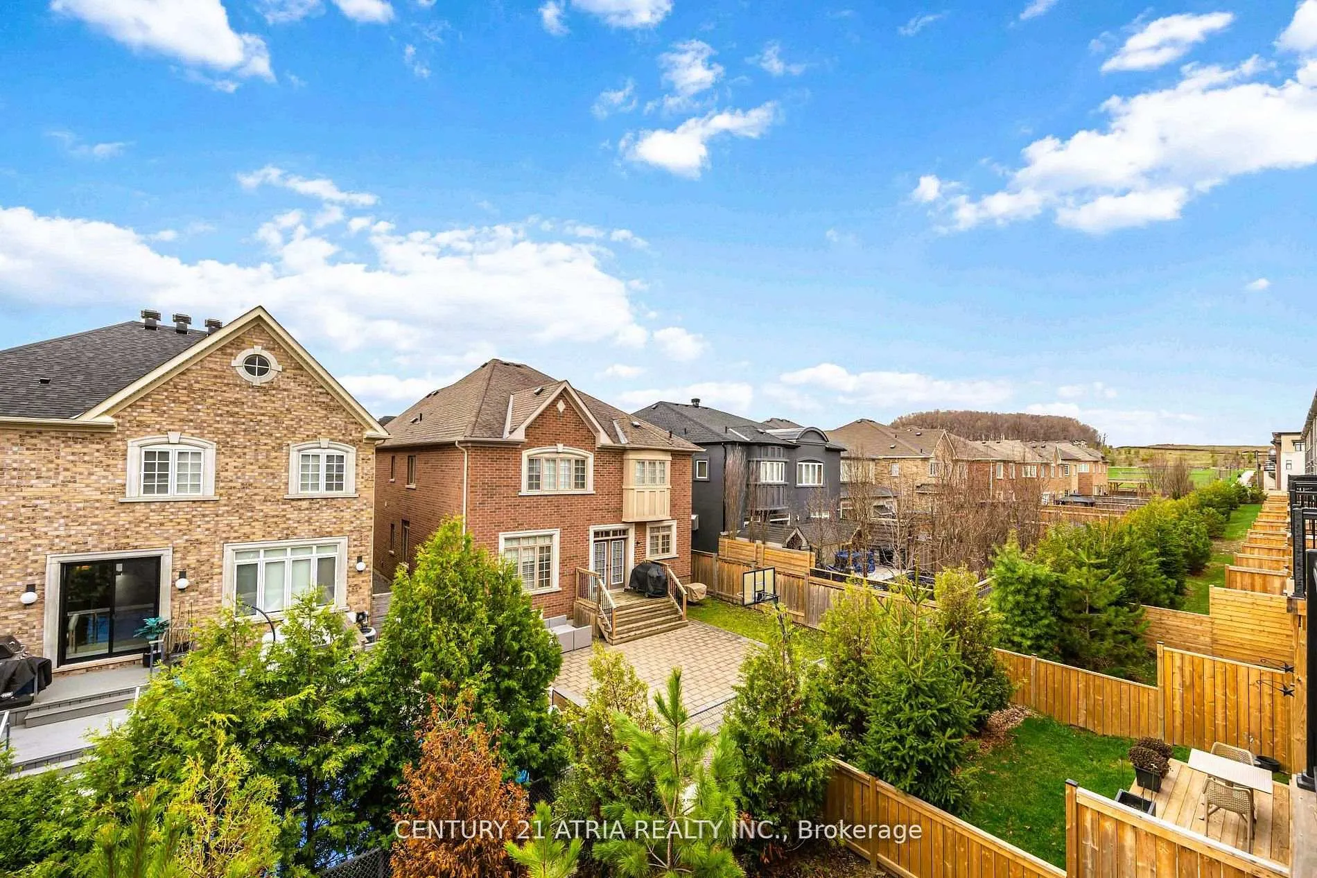 Photo 33 of 93 Rattenbury Road, Vaughan, Patterson — HOMEH