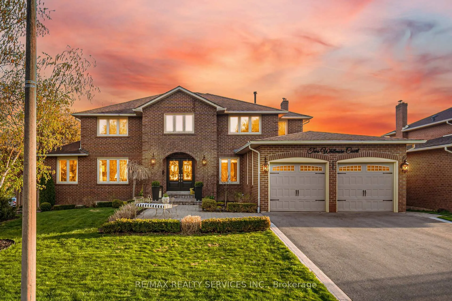 Photo 1 of 2 Whitmore Court, Brampton, Heart Lake West — HOMEH