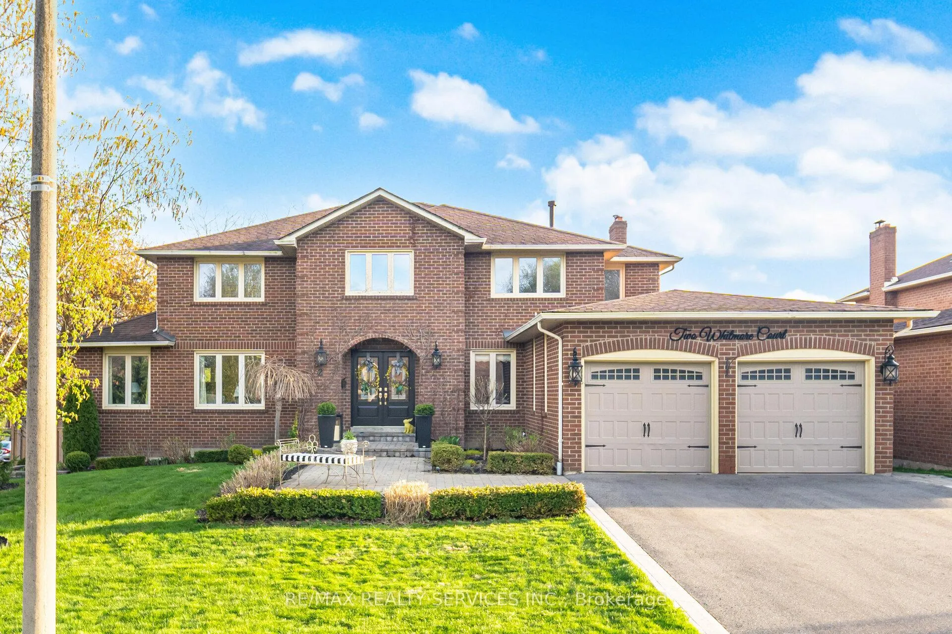 Photo 2 of 2 Whitmore Court, Brampton, Heart Lake West — HOMEH