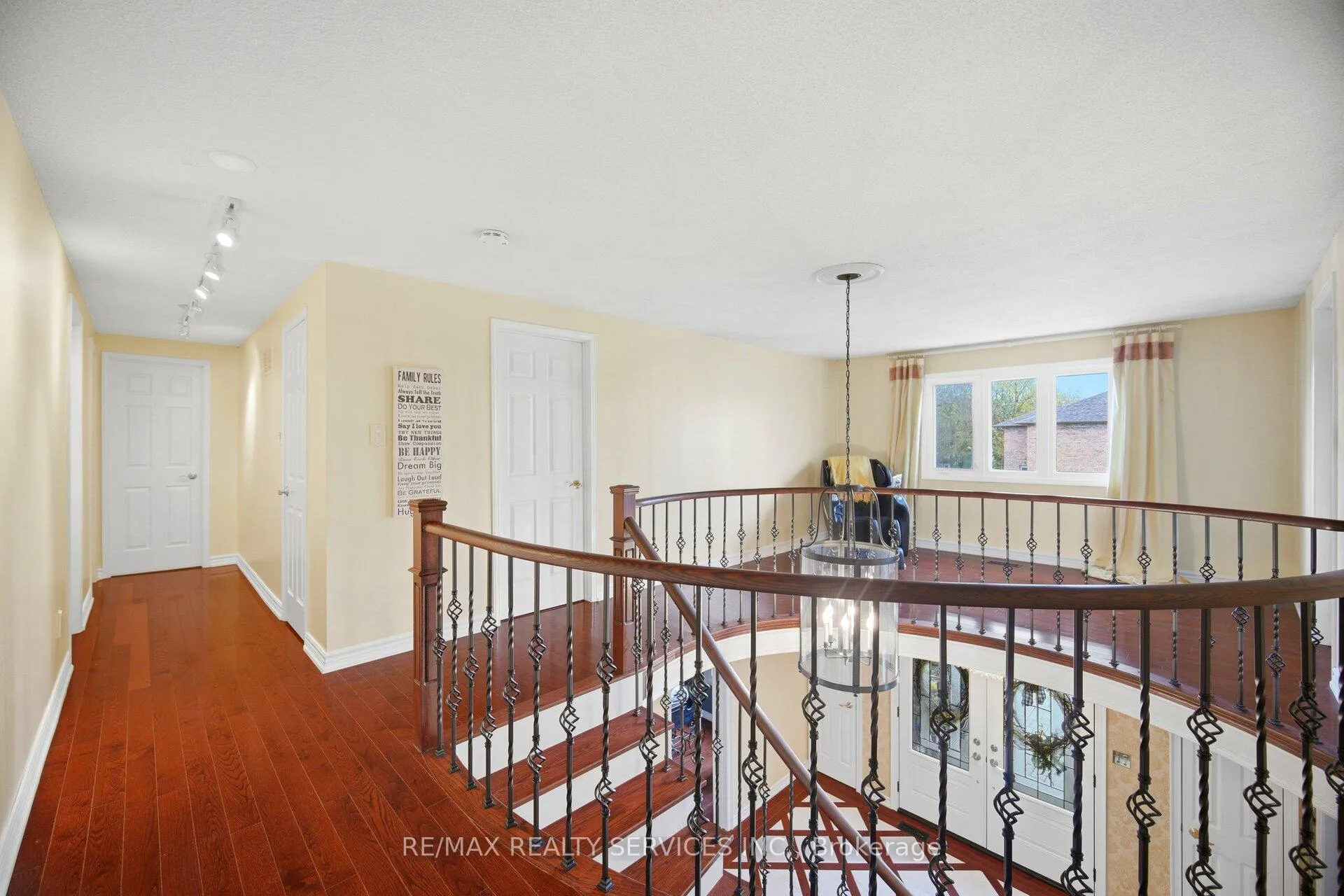 Photo 21 of 2 Whitmore Court, Brampton, Heart Lake West — HOMEH